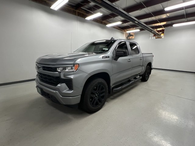 Used 2024 Chevrolet Silverado 1500 RST AWD/4WD image 4