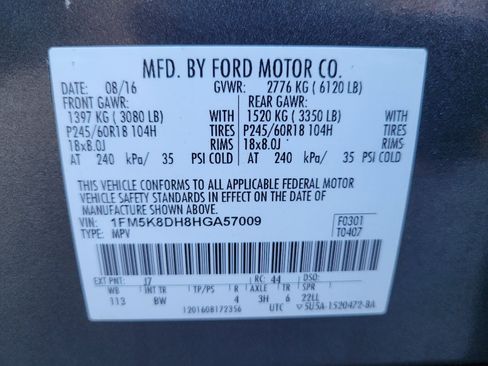Used 2017 Ford Explorer XLT w/ Equipment Group 202A AWD/4WD image 33