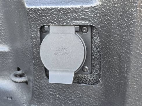Certified 2025 GMC Sierra 1500 SLE RWD image 16