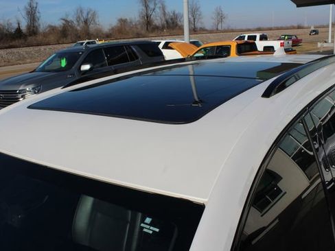 Used 2021 Cadillac XT6 Sport image 14