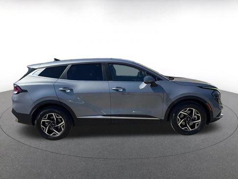Used 2025 Kia Sportage LX FWD image 16