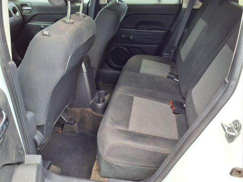Used 2016 Jeep Patriot Sport FWD image 17