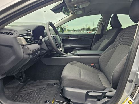 Used 2026 Toyota Camry LE w/ Preferred Package 2 (TMS) FWD image 19