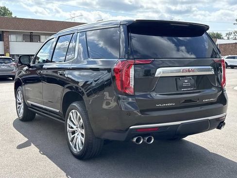 Used 2023 GMC Yukon Denali w/ Advanced Technology Package AWD/4WD image 39