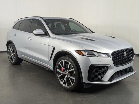 Used 2022 Jaguar F-PACE SVR AWD/4WD image 2