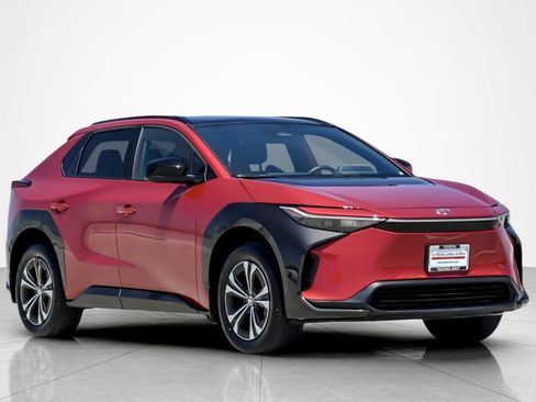 Certified 2024 Toyota bZ4X AWD w/ Weather Package image 7