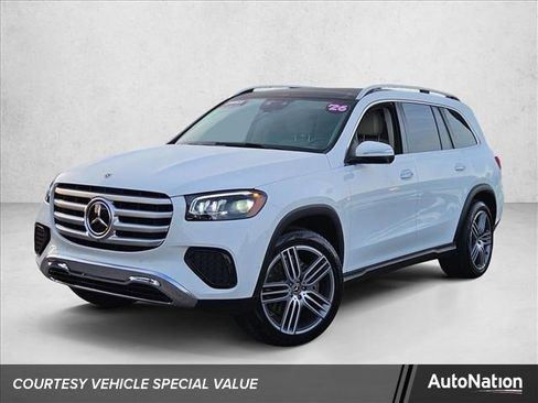 Used 2026 Mercedes-Benz GLS 450 4MATIC image 1