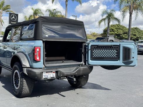 Used 2022 Ford Bronco Badlands image 14