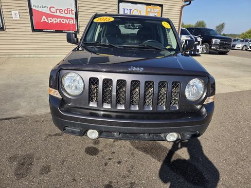 Used 2015 Jeep Patriot High Altitude image 2