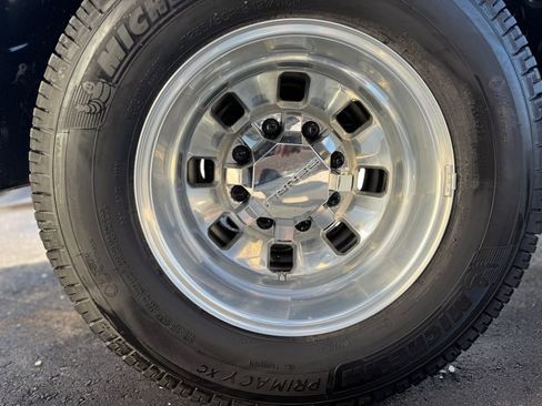 Used 2025 GMC Sierra 3500 Denali image 46