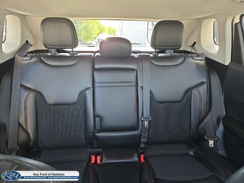 Used 2019 Jeep Compass Trailhawk AWD/4WD image 31