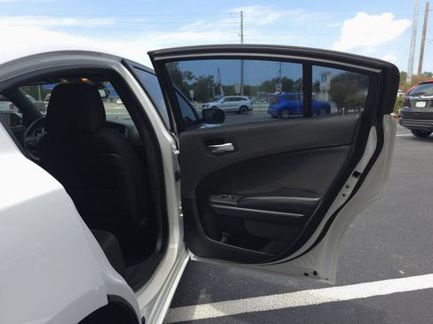 Used 2016 Dodge Charger SE w/ Popular Equipment Group RWD image 15