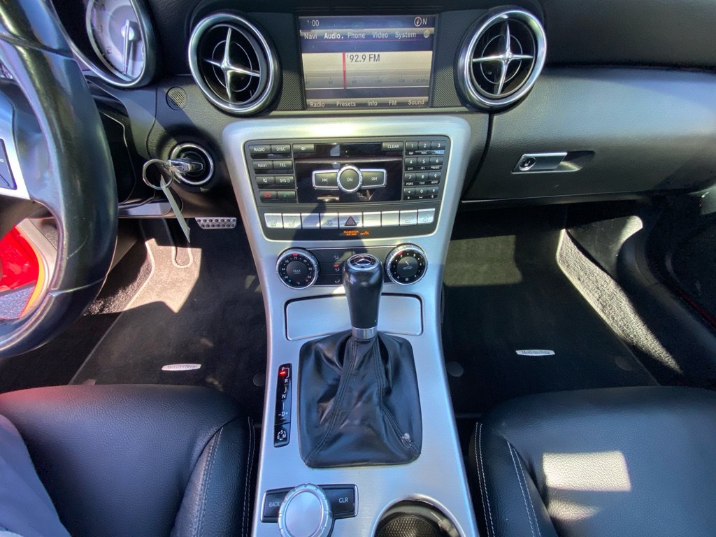 Used 2014 Mercedes-Benz SLK 250 image 21