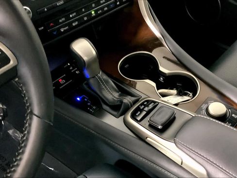 Used 2018 Lexus RX 350 AWD w/ Premium Package image 16