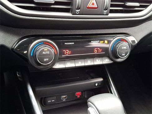 Used 2023 Kia Forte GT-Line w/ GT-Line Premium Package image 15