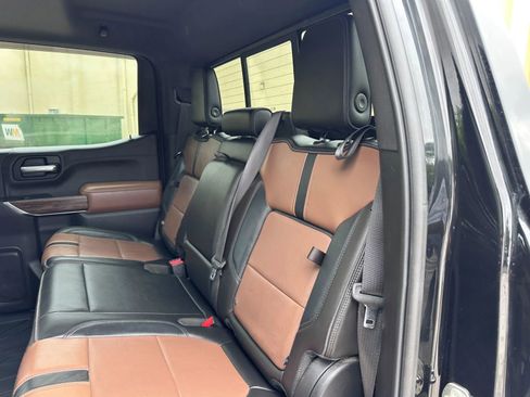 Used 2019 Chevrolet Silverado 1500 High Country AWD/4WD image 9