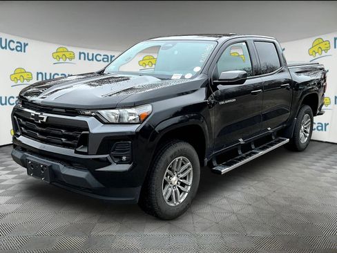 Used 2023 Chevrolet Colorado LT w/ LT Convenience Package image 2