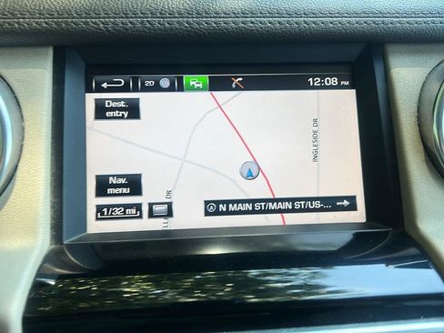 Used 2016 Land Rover LR4 HSE AWD/4WD image 16