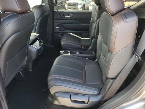 New 2026 Nissan Armada SL w/ Captain's Chari Seat Package image 17