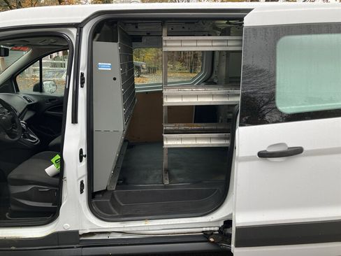 Used 2016 Ford Transit Connect XL image 5