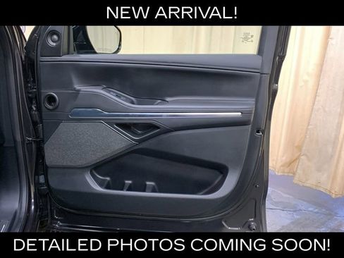Used 2025 Lincoln Navigator Reserve w/ Jet Appearance Package AWD/4WD image 11
