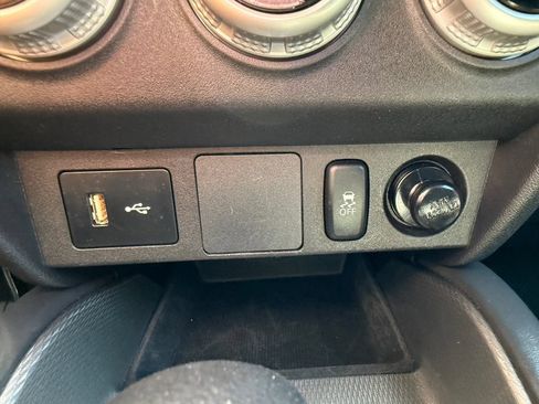Used 2025 Mitsubishi Outlander Sport ES AWD/4WD image 17