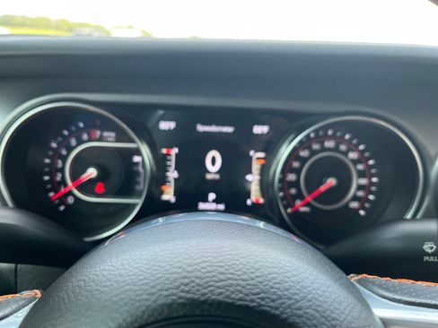 Used 2021 Jeep Gladiator Mojave AWD/4WD image 16