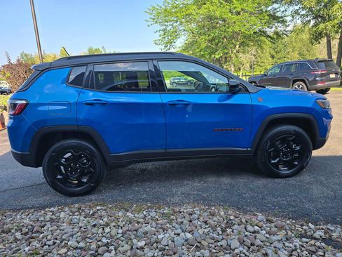 Used 2024 Jeep Compass Trailhawk AWD/4WD image 7