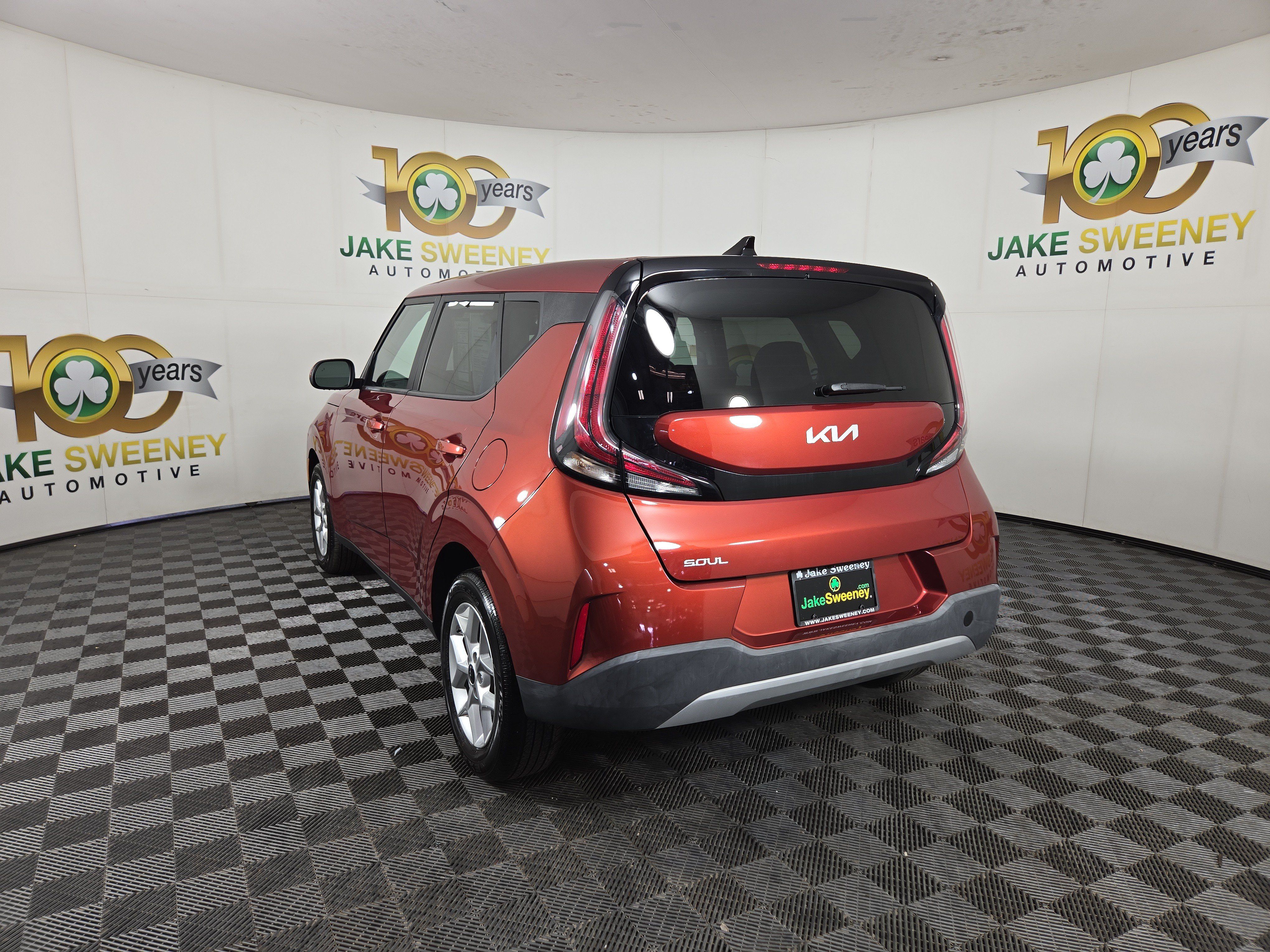 Used 2024 Kia Soul LX w/ Option Group 015 FWD image 7