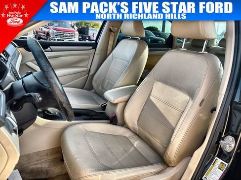 Used 2015 Volkswagen Passat 1.8T Limited Edition FWD image 20