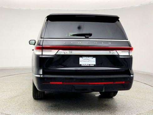Used 2022 Lincoln Navigator Reserve image 6