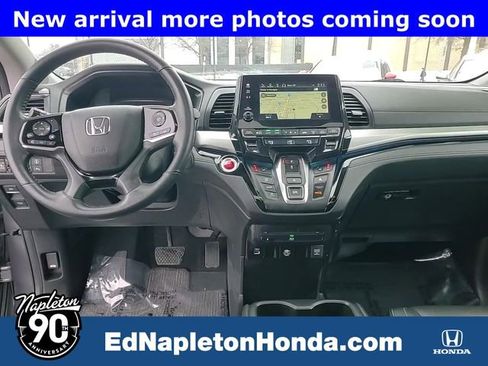 Used 2023 Honda Odyssey Touring image 12