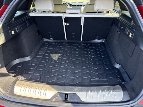 Used 2018 Land Rover Range Rover Velar R-Dynamic SE image 13