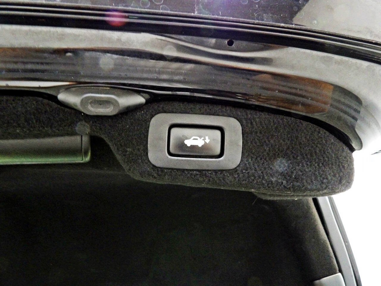 Used 2014 Lexus LS 460 AWD w/ Comfort Package image 14