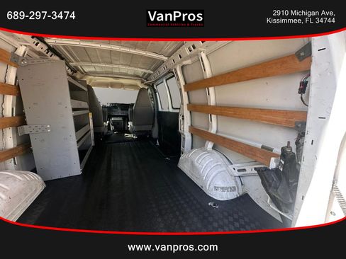 Used 2021 Chevrolet Express 2500 w/ Driver Convenience Package RWD image 14