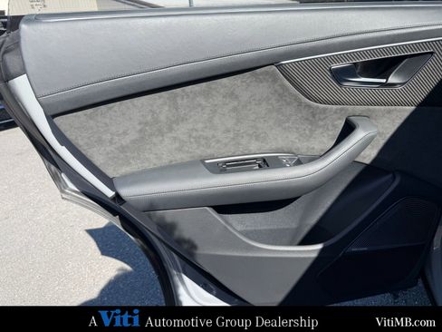 Used 2022 Audi RS Q8 image 20