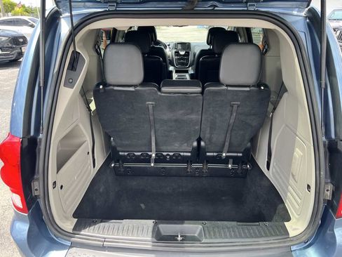 Used 2012 Chrysler Town & Country Touring w/ Entertainment Group #1 image 31