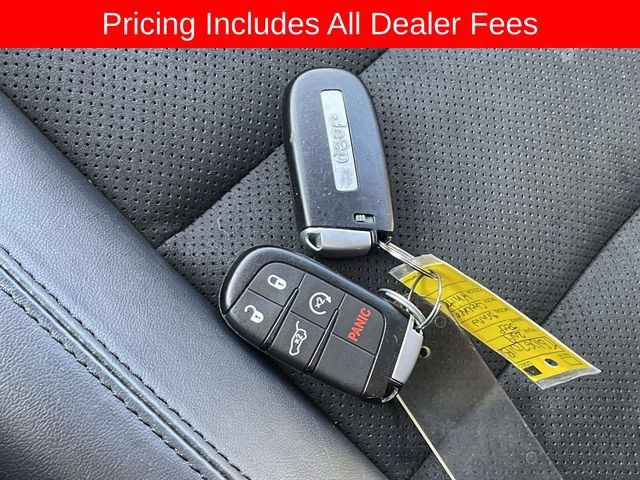 Used 2019 Jeep Grand Cherokee Altitude AWD/4WD image 34