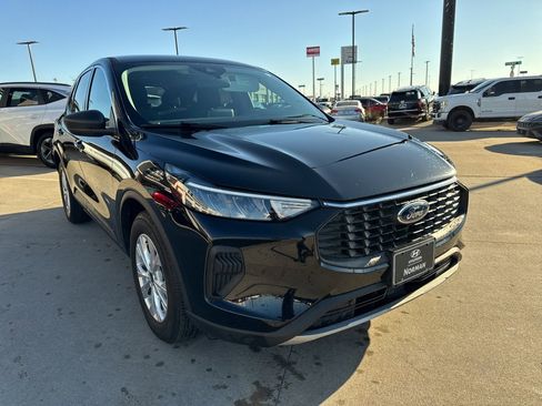 Used 2024 Ford Escape Active image 3