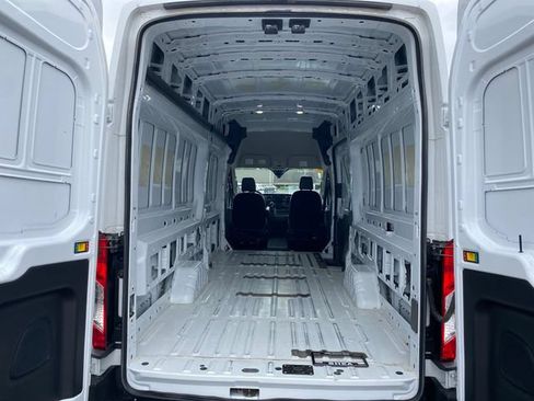Used 2025 Ford Transit 250 148 High Roof Extended RWD image 17