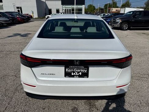 Used 2023 Honda Accord EX image 10