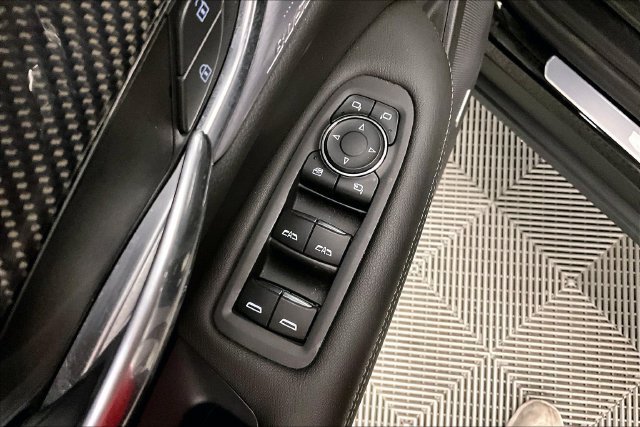 Used 2024 Cadillac XT6 Sport w/ LPO, ONYX Package AWD/4WD image 32