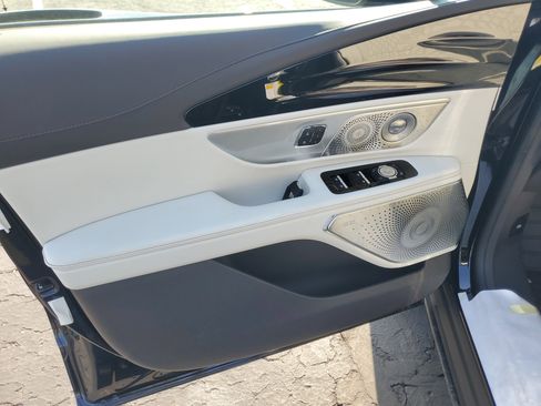 New 2026 Lincoln Nautilus Black Label AWD/4WD image 7