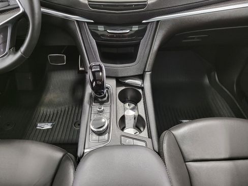 Certified 2025 Cadillac XT5 Sportv w/ Technology Package image 16