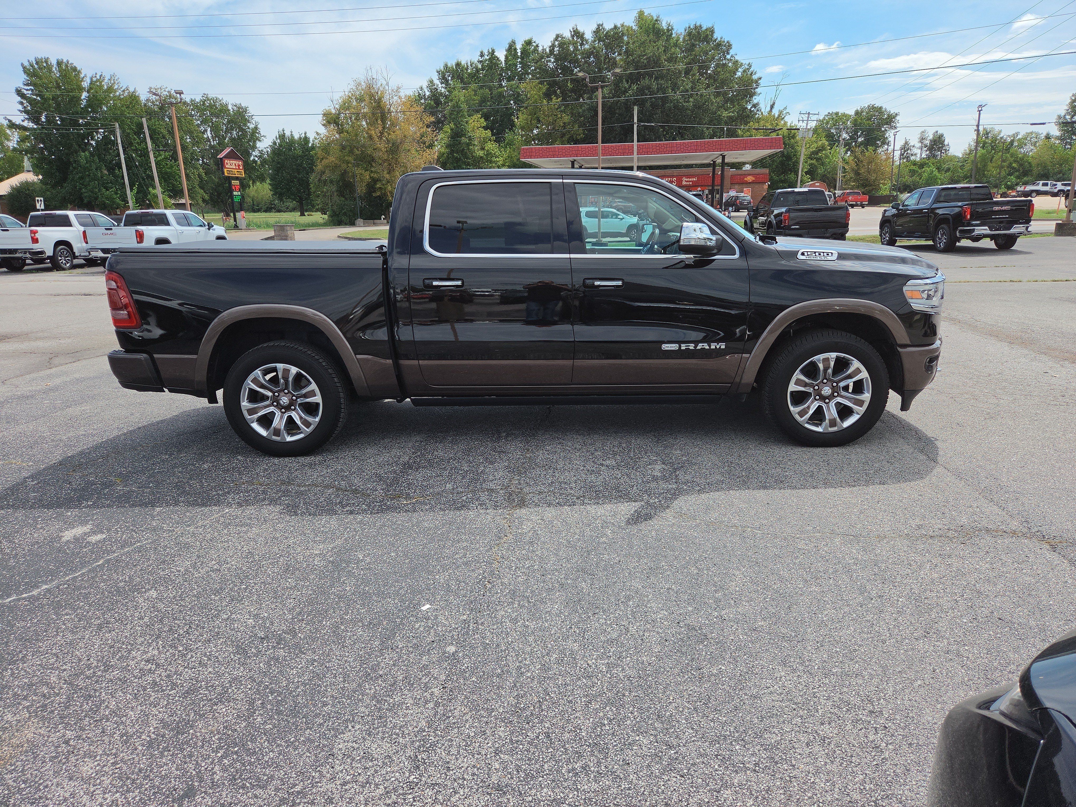Used 2020 RAM 1500 Limited AWD/4WD image 3