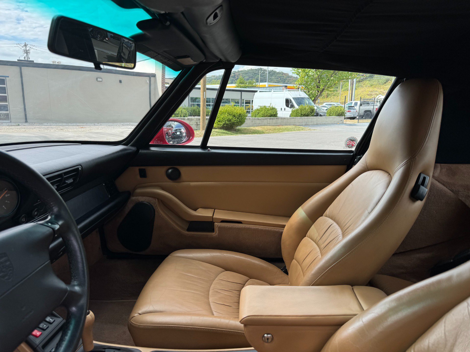 Used 1997 Porsche 911 Carrera RWD image 24