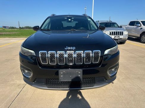 Used 2019 Jeep Cherokee Limited AWD/4WD image 2