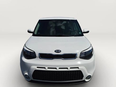 Used 2016 Kia Soul ! FWD image 2