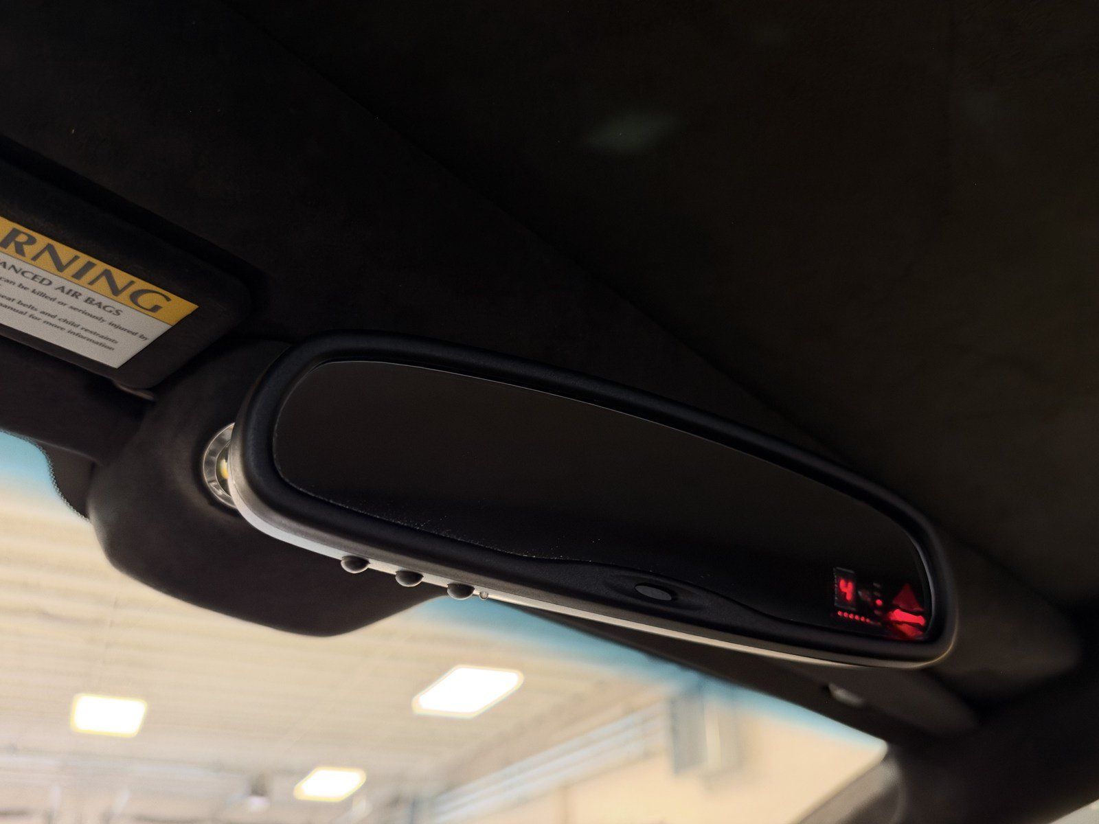 Used 2011 Aston Martin V12 Vantage Carbon Black RWD image 32