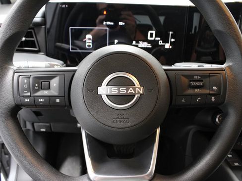 Certified 2025 Nissan Kicks S AWD/4WD image 29